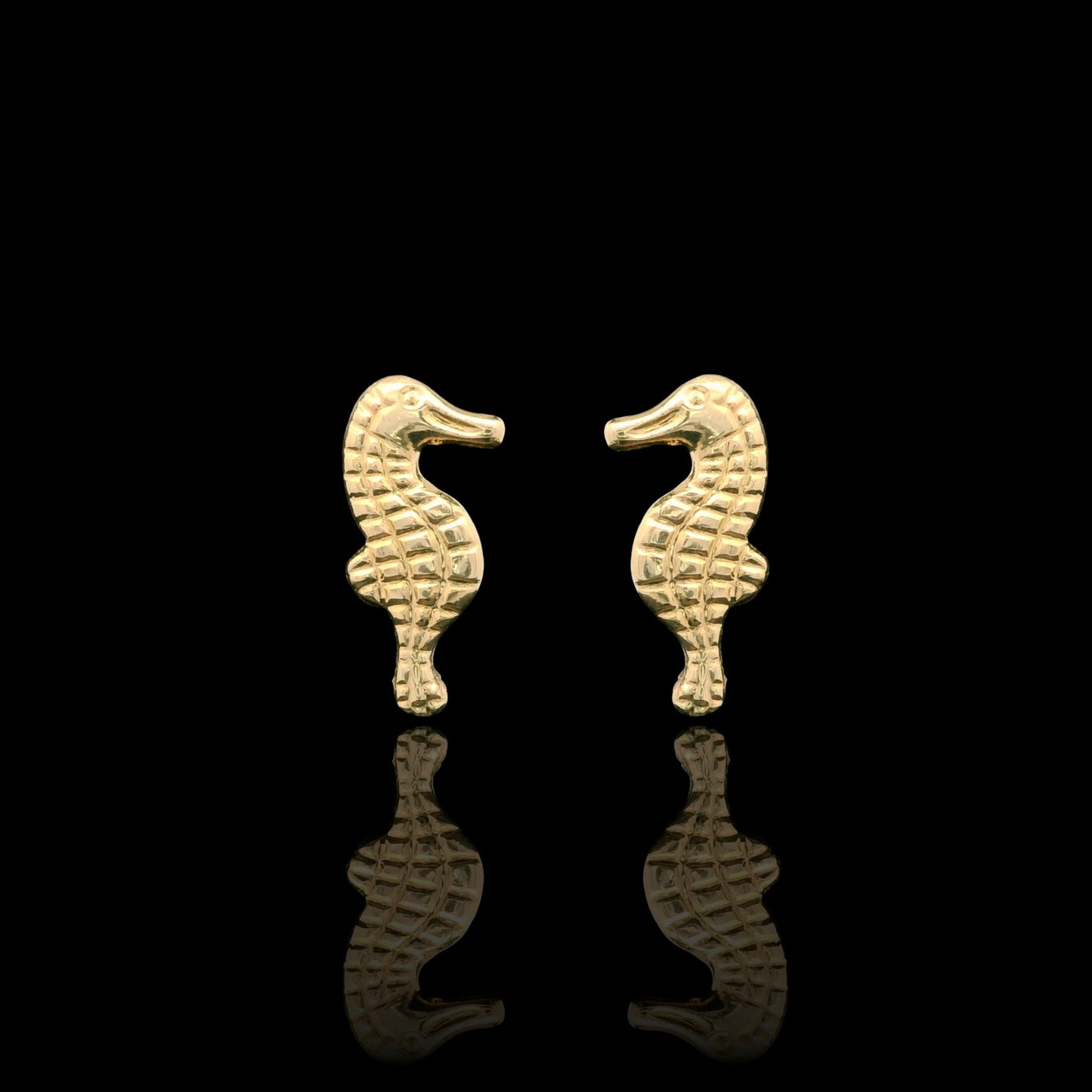 14K Gold Seahorse Stud Earrings - 10mm