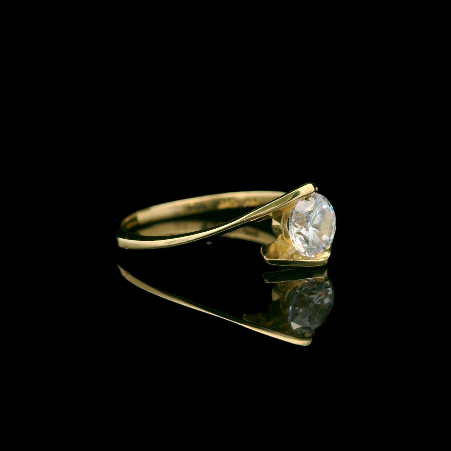 14K Gold CZ Solitaire Bypass Shank Ring - 5mm
