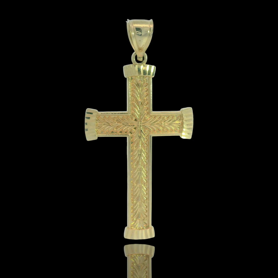 Colgante de cruz de oro amarillo de 14 quilates con acento de circonita cúbica