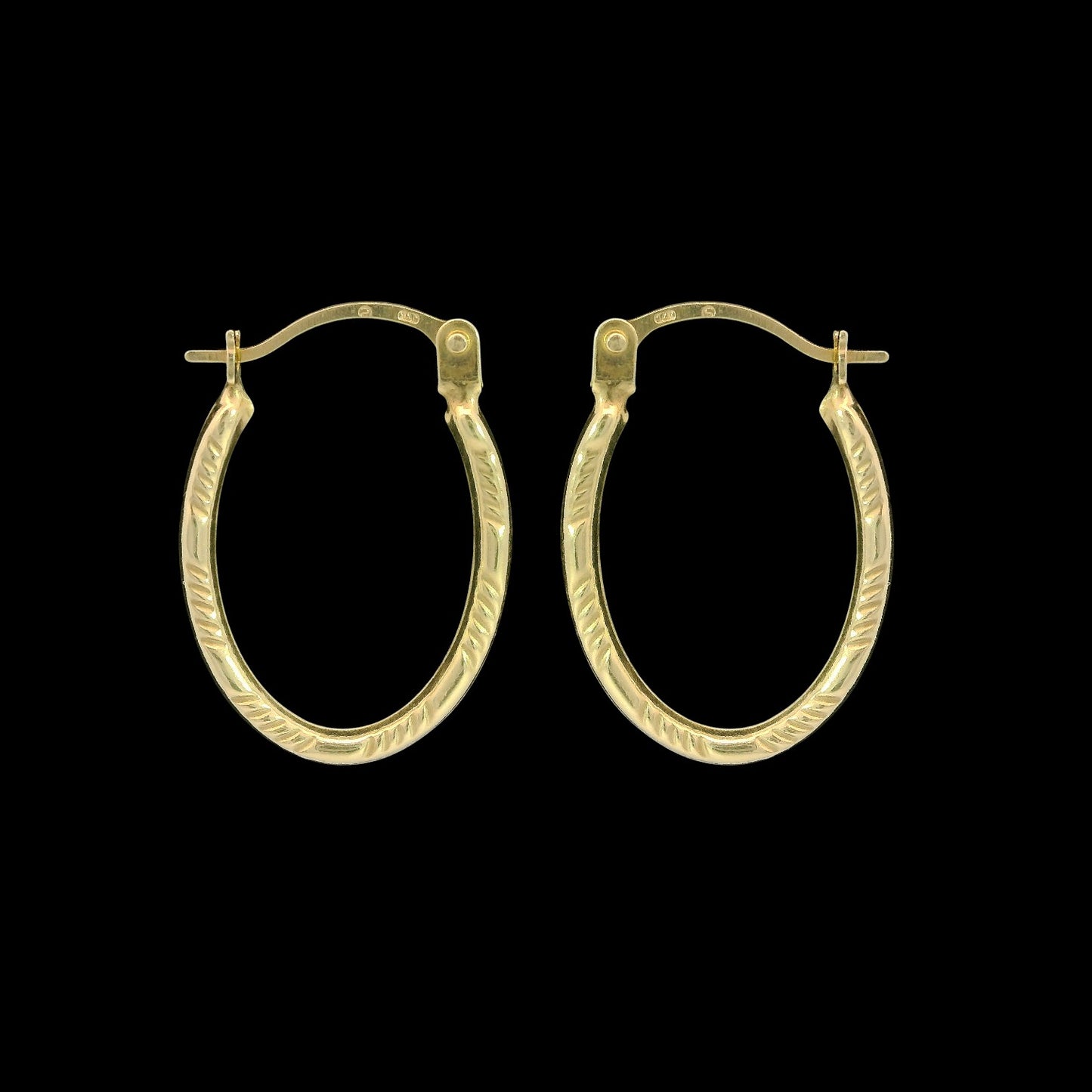 14K Yellow Gold 16mm Textured Oval Hoop Earrings
