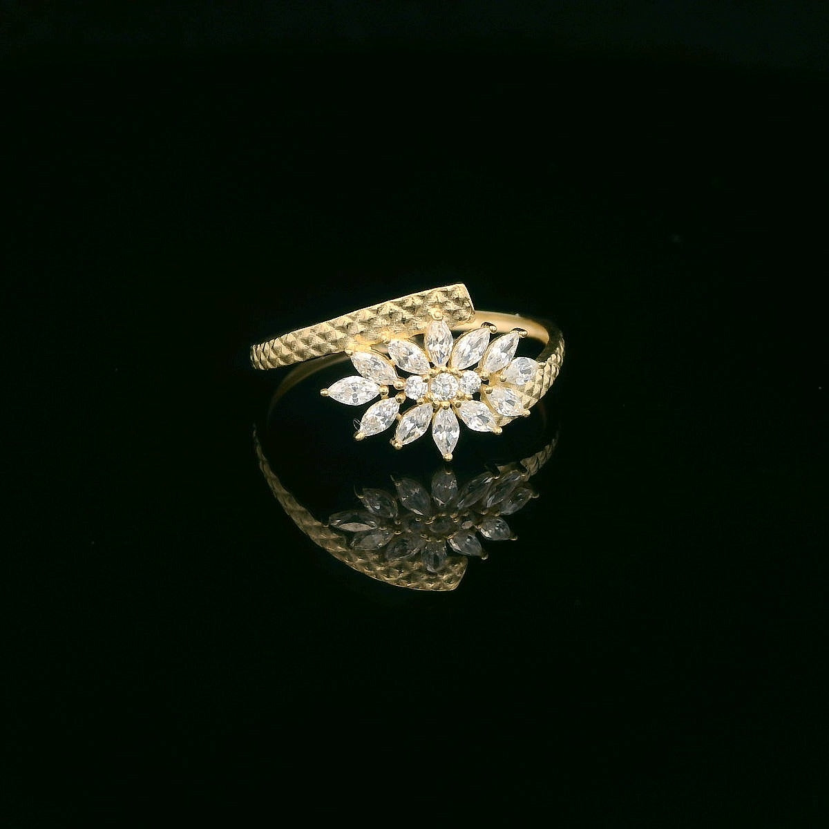 14K Floral CZ Split Shank Ring