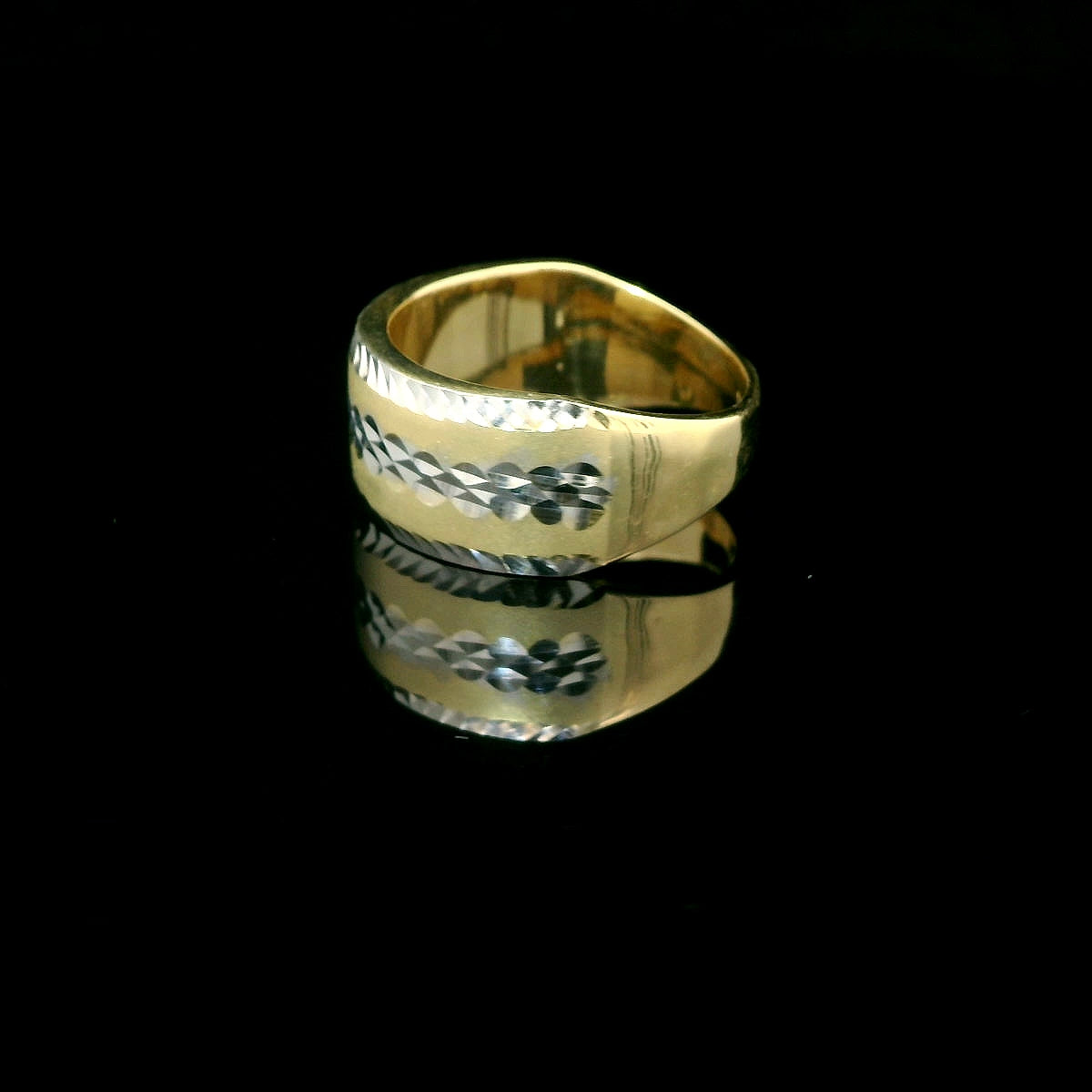 14K Yellow Gold Ring with Diamond-Cut Rows
