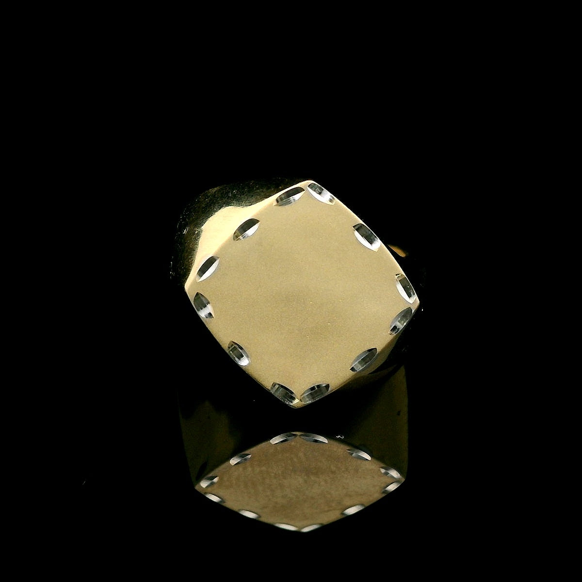 14K Gold Signet Ring with Twisted Band & Diamond-Cut Border