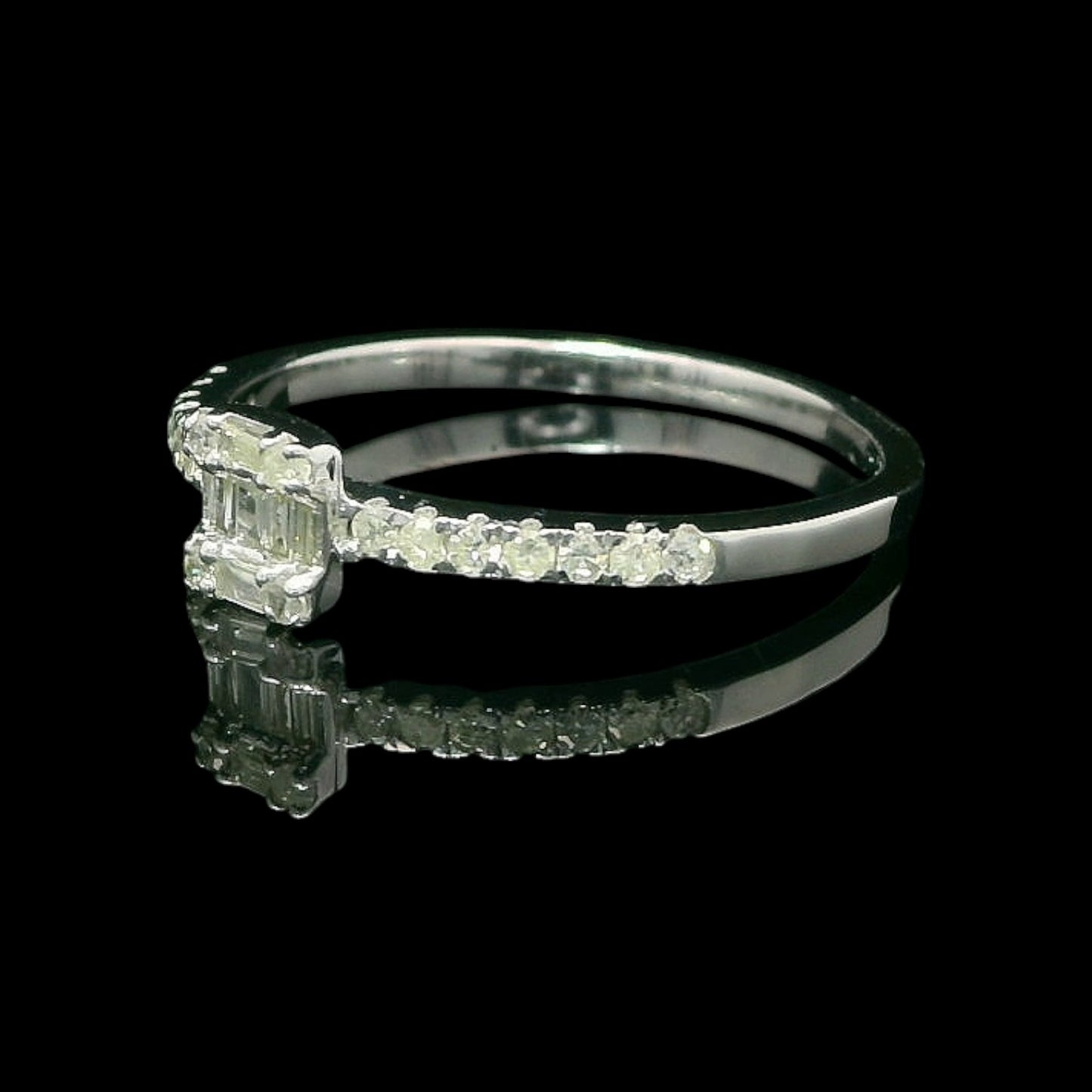 10K 0.35 CTW Baguette Diamond Ring – Yellow or White Gold