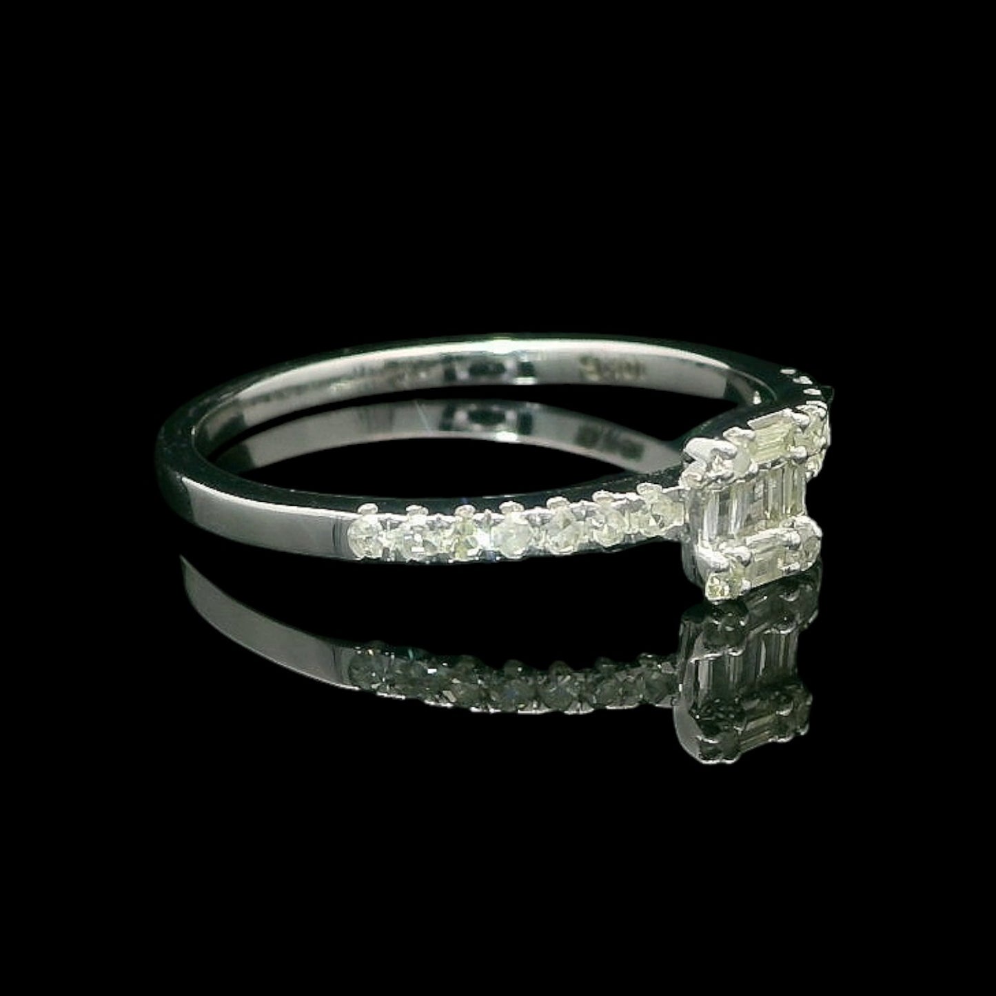 10K 0.35 CTW Baguette Diamond Ring – Yellow or White Gold